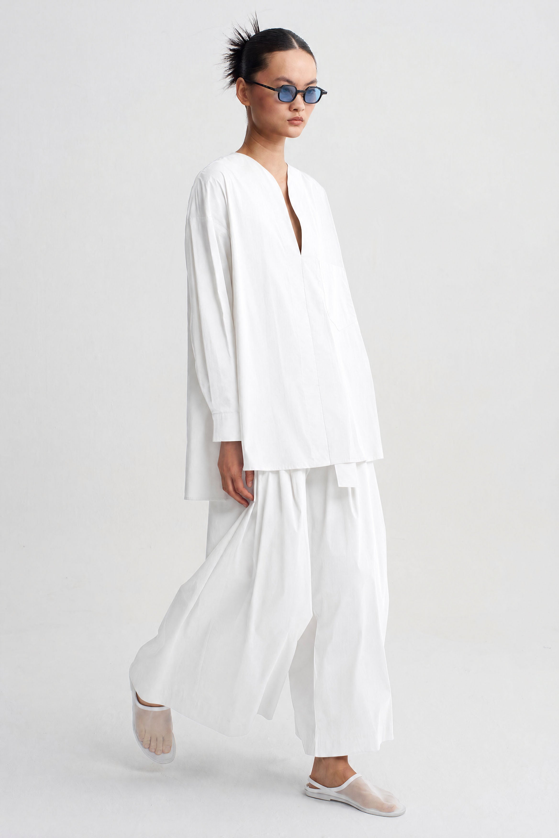 Off White Poplin V-Neck Blouse-Y261011148