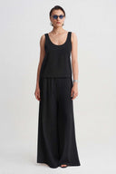 Black Basic Tank Top-Y261011154