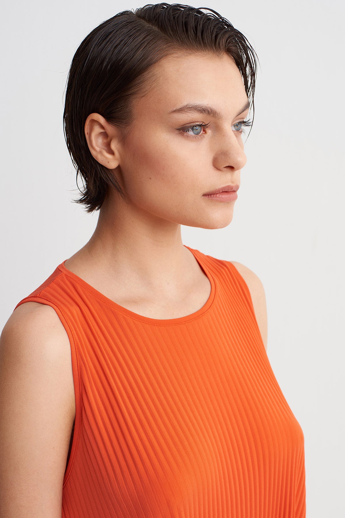 Pomegranade Asymmetric Cut Jersey Pleated Blouse-Y261011164