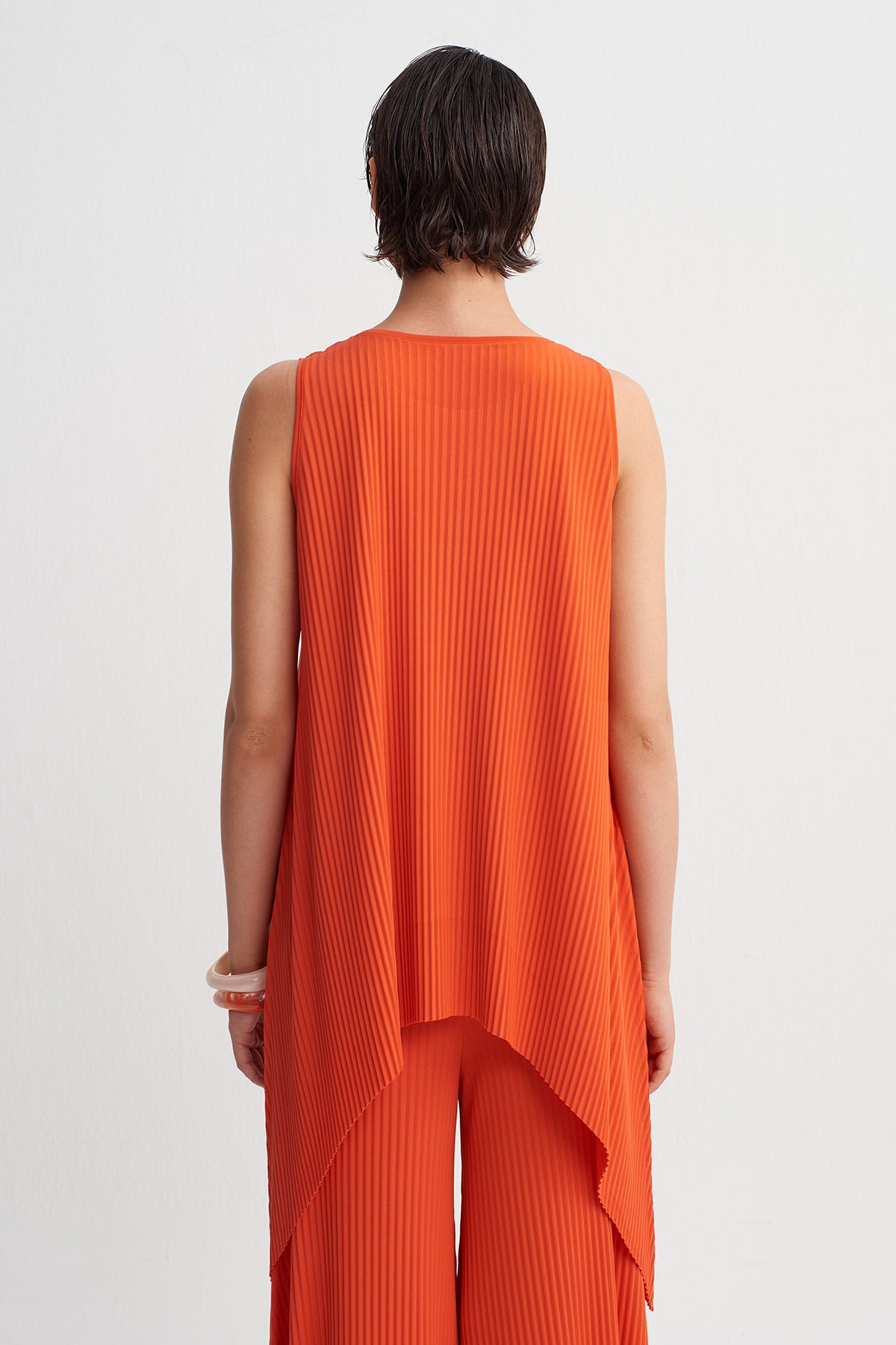 Pomegranade Asymmetric Cut Jersey Pleated Blouse-Y261011164