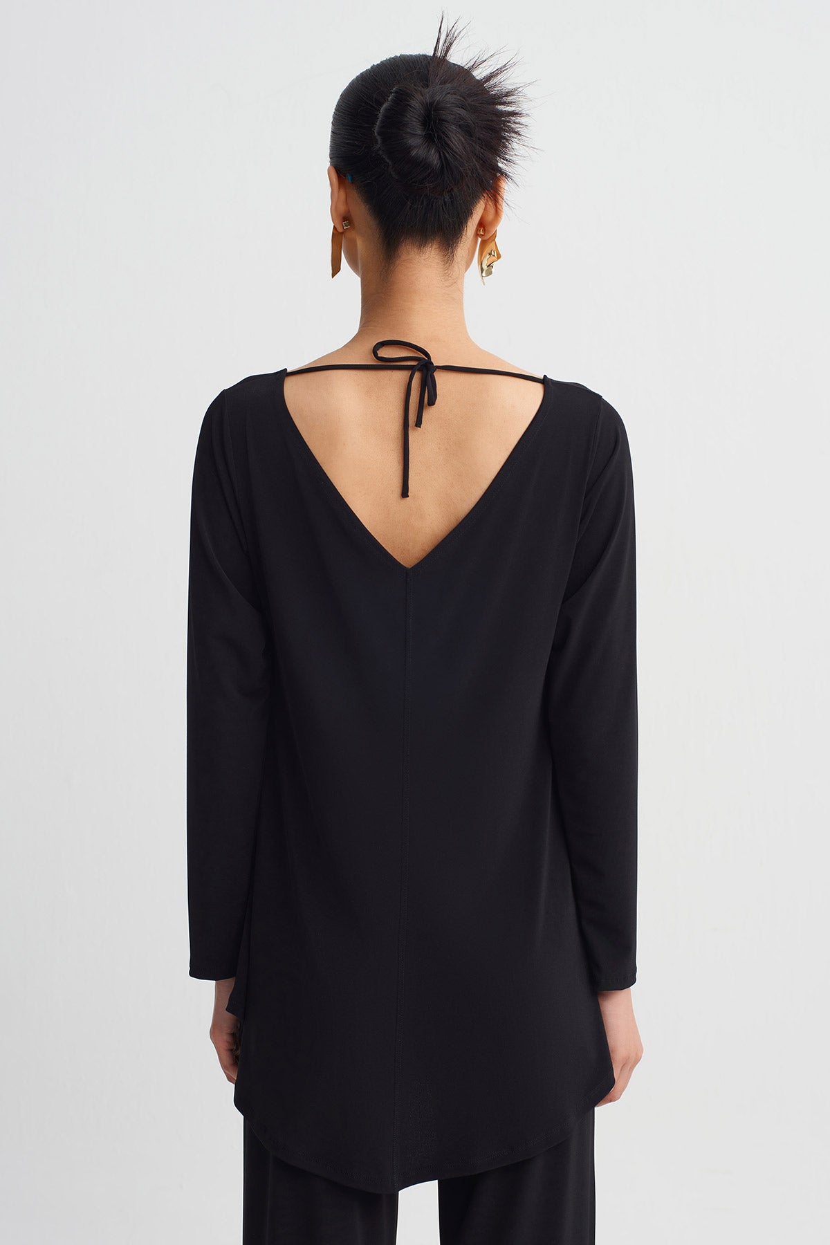 Black V-Neck Long Sleeve Jersey Blouse-Y261011178