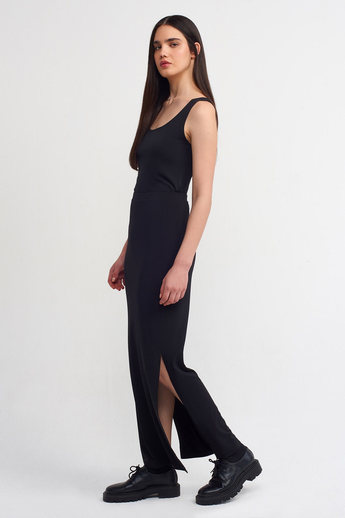 Black Side Slit Jersey Maxi Skirt-Y262012029
