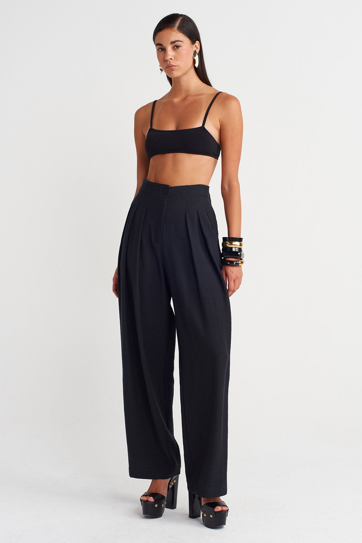 Black High-Waisted Pleated Trousers-Y263013008