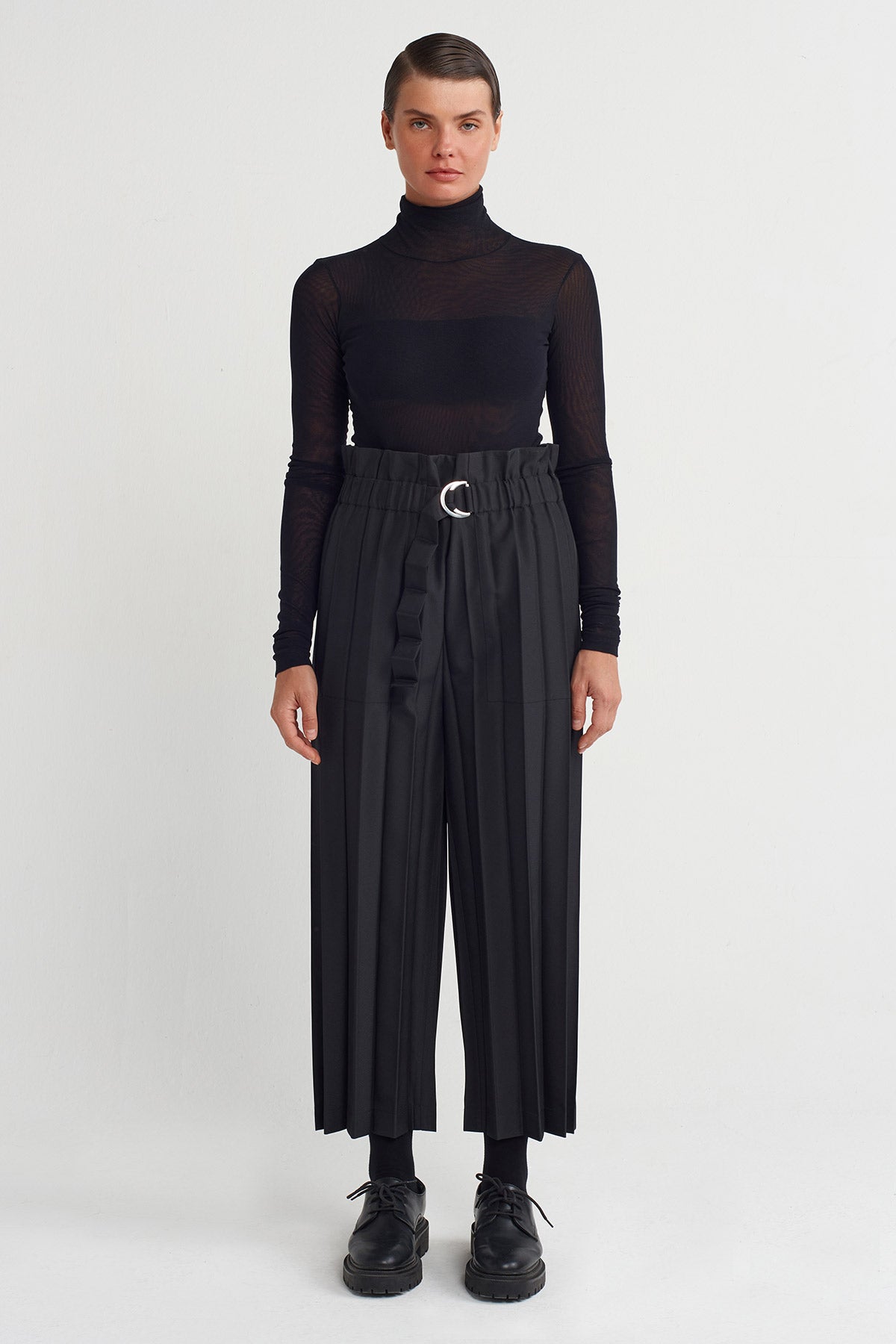 Black Pleated Trousers-Y263013025