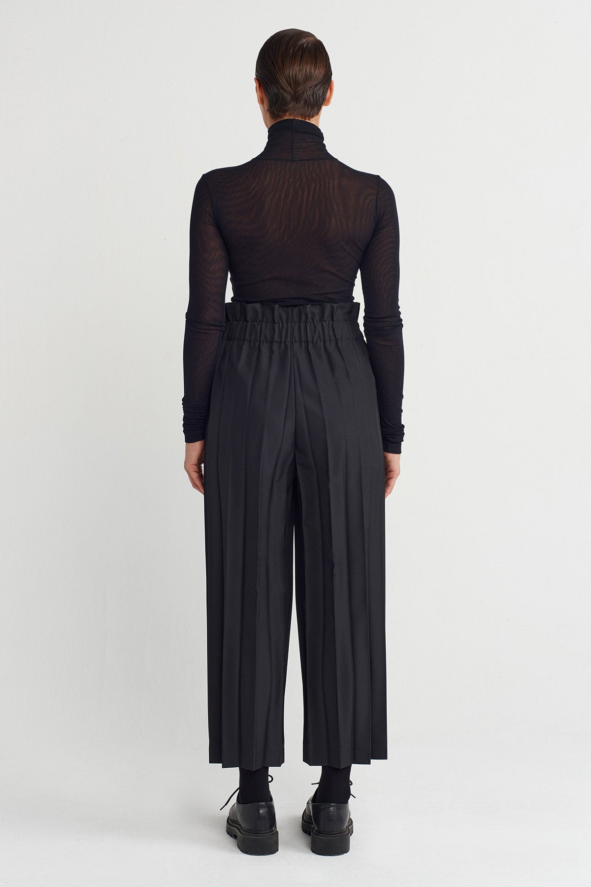 Black Pleated Trousers-Y263013025