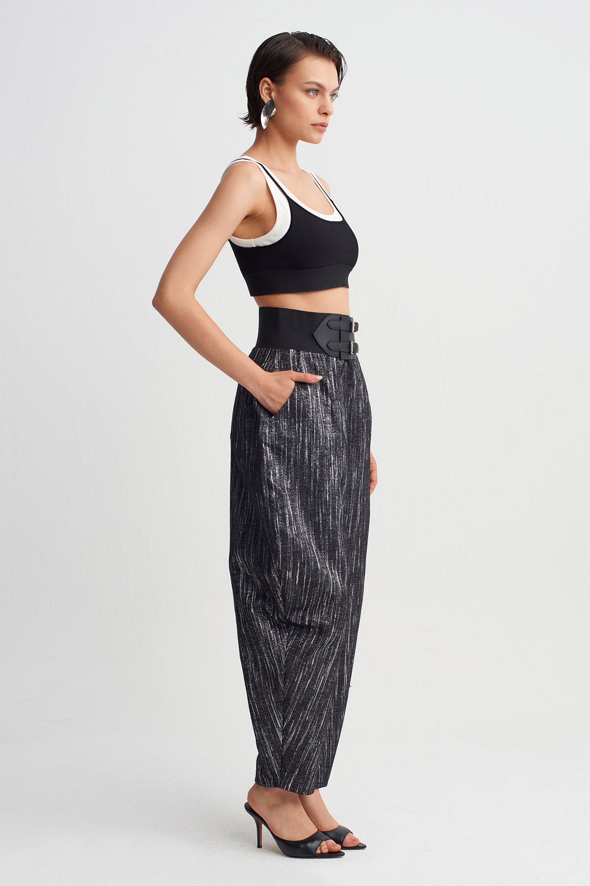 Black Mélange High-Waisted Belted Trousers-Y263013076
