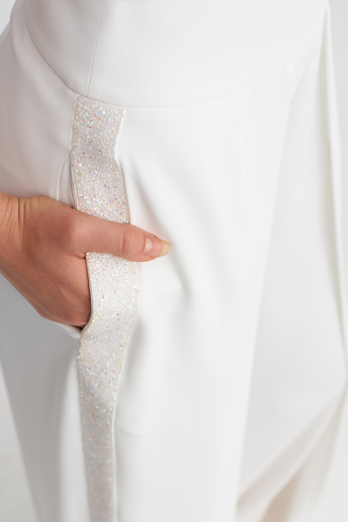 Off White Slit Detail Trousers-Y263013096