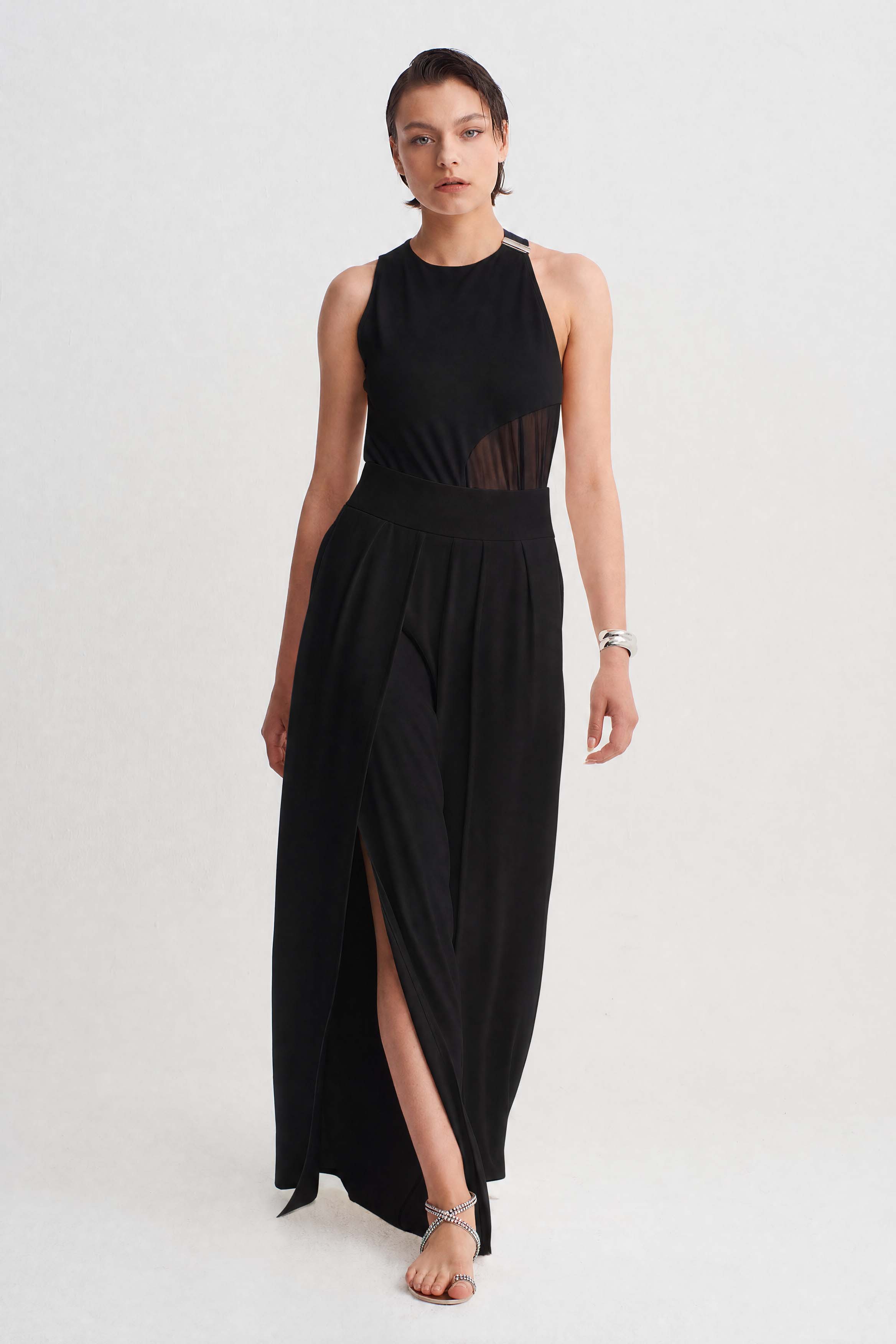 Black Slit Detail Trousers-Y263013096