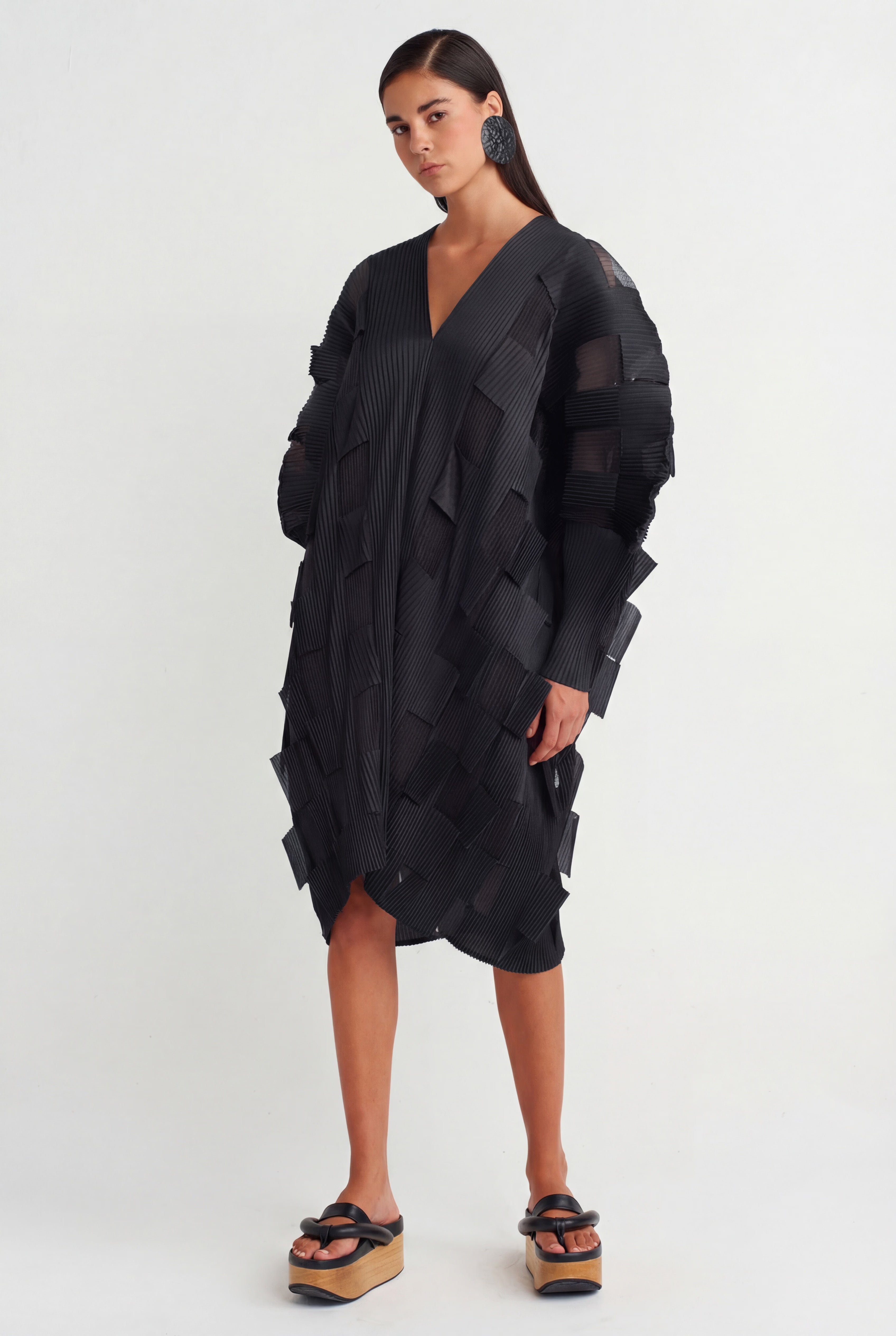 Black Layered Pleated Dress-Y264014010
