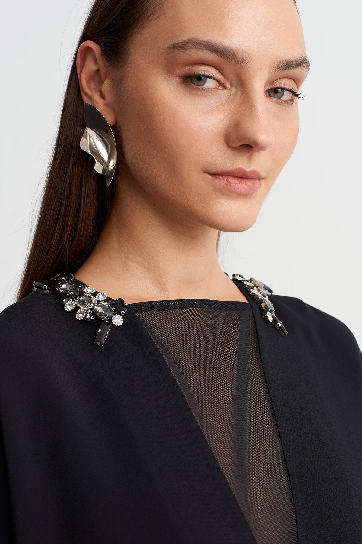 Black Embellished Sheer Neckline Long Dress-Y264014023