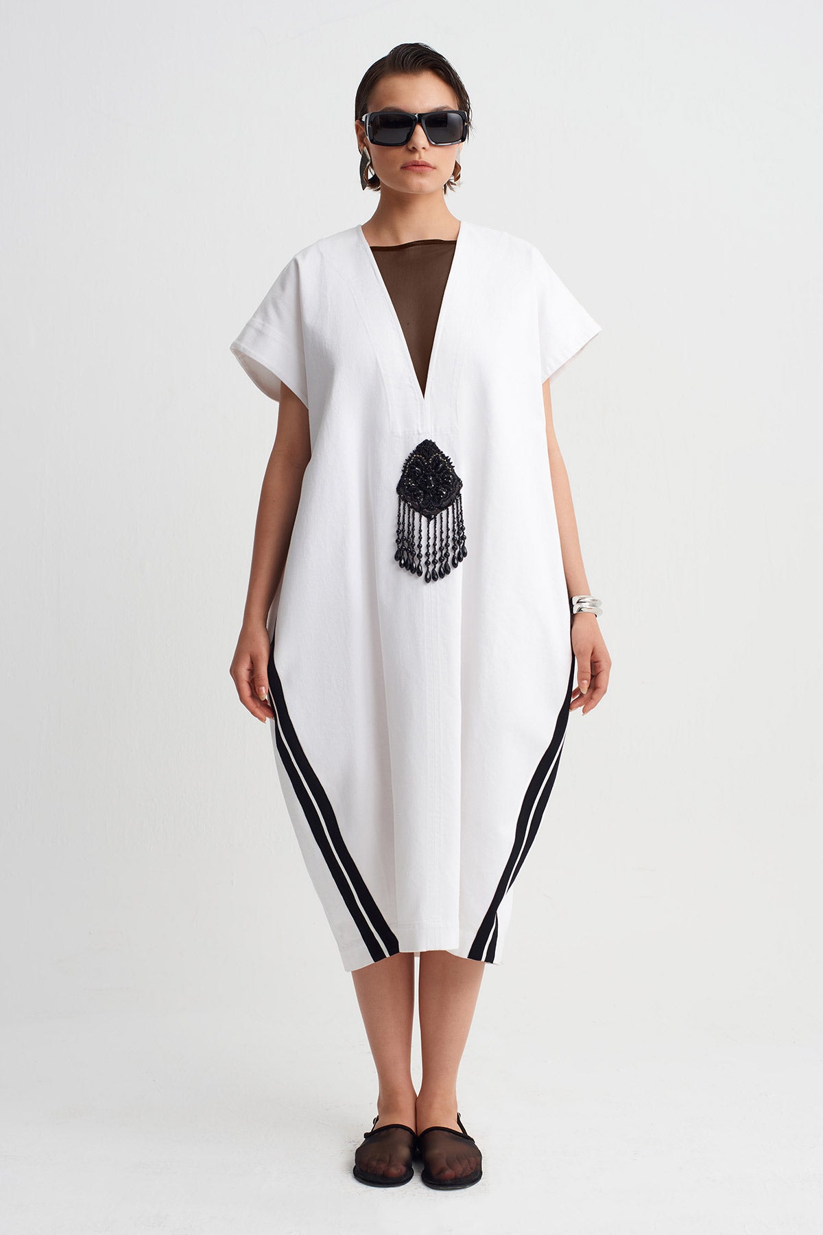 Off White Embellished V-Neck Long Dress-Y264014091