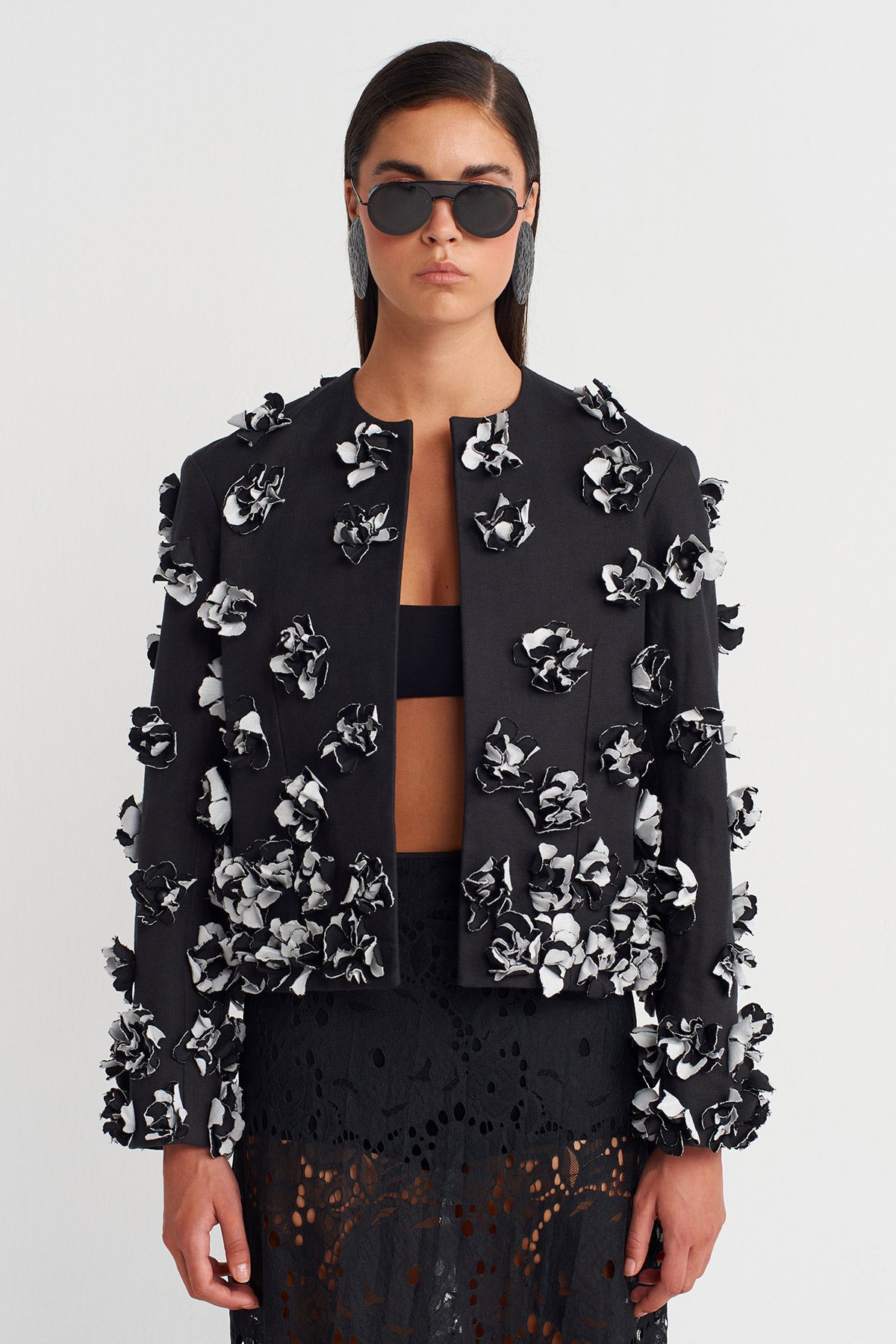 Black / White Floral Embellished Jacket-Y265015010