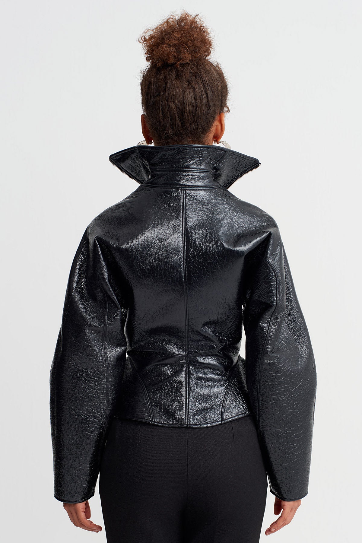 Black Stand Collar Fitted Waist Glossy Jacket.-Y265015018