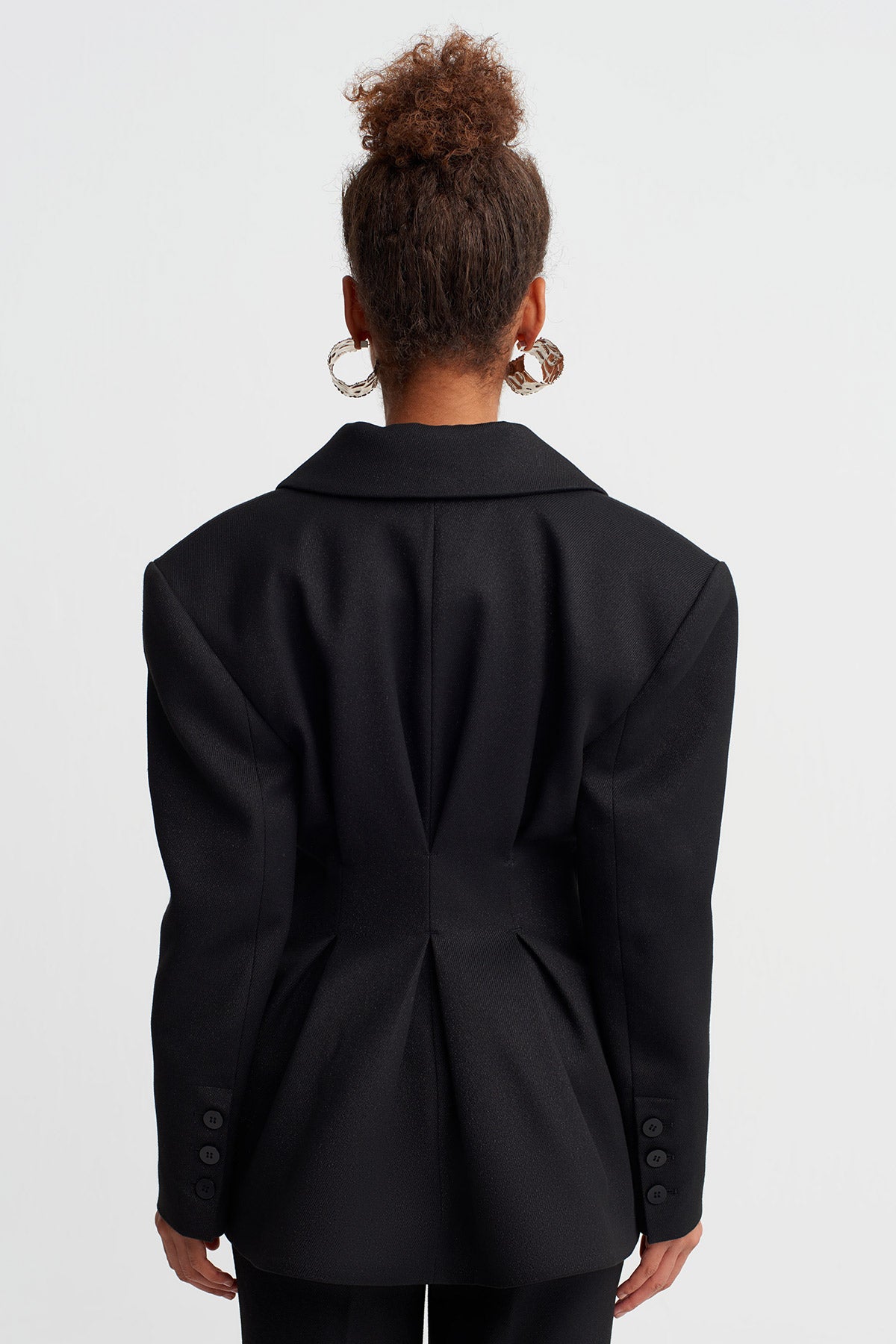 Black Waist-Fitted Double-Breasted Jacket-Y265015020