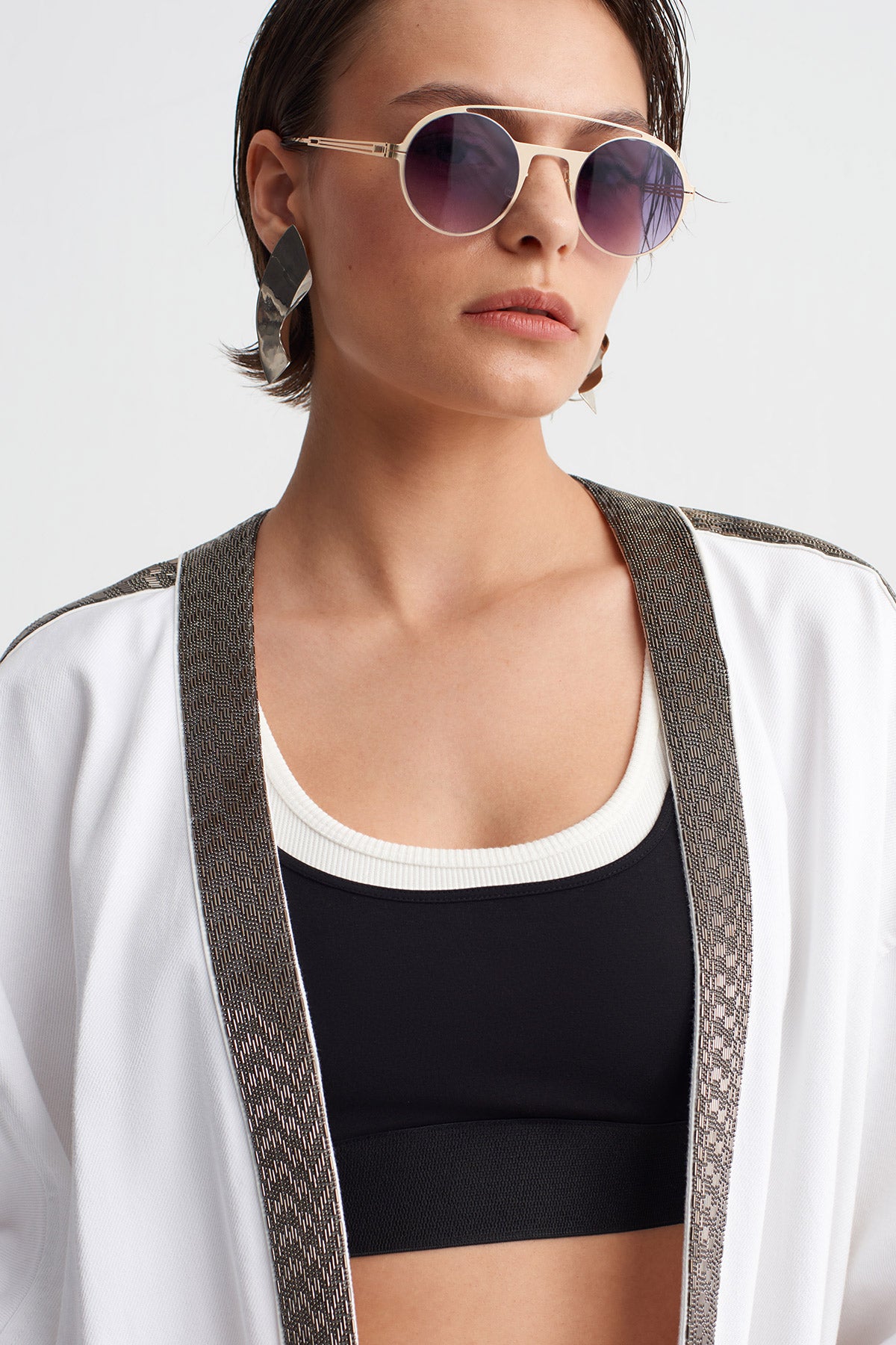 Off White Kimono with Embellished Edges-Y265015079