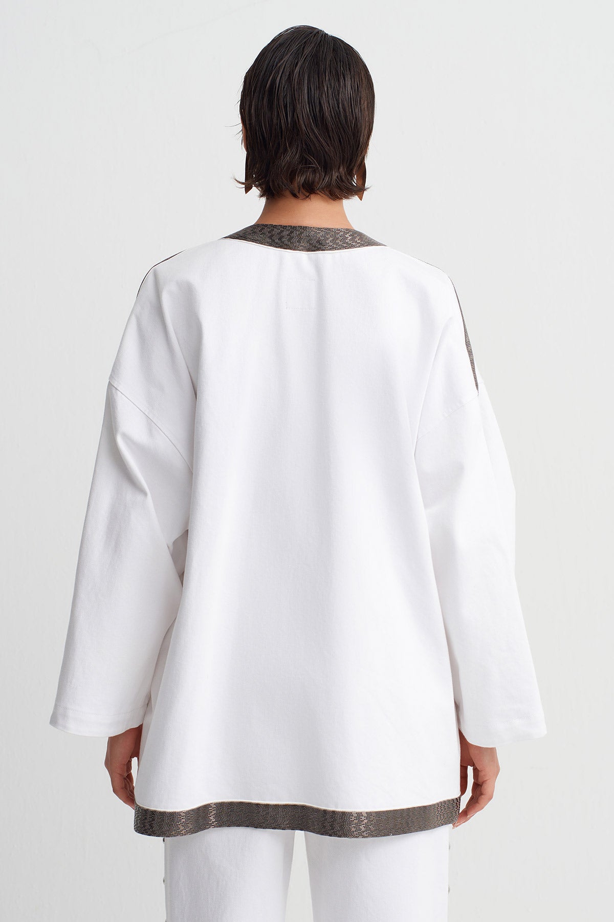 Off White Kimono with Embellished Edges-Y265015079