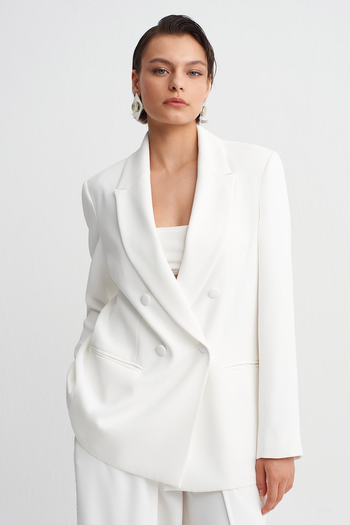 Off White Shawl Collar Blazer-Y265015105