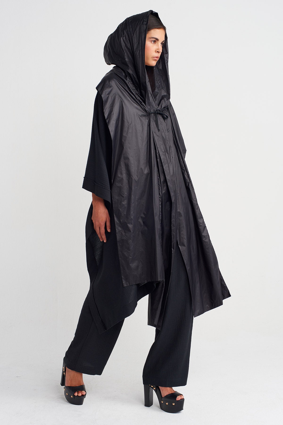 Black / Black Hooded Draped Shawl-Y266016004