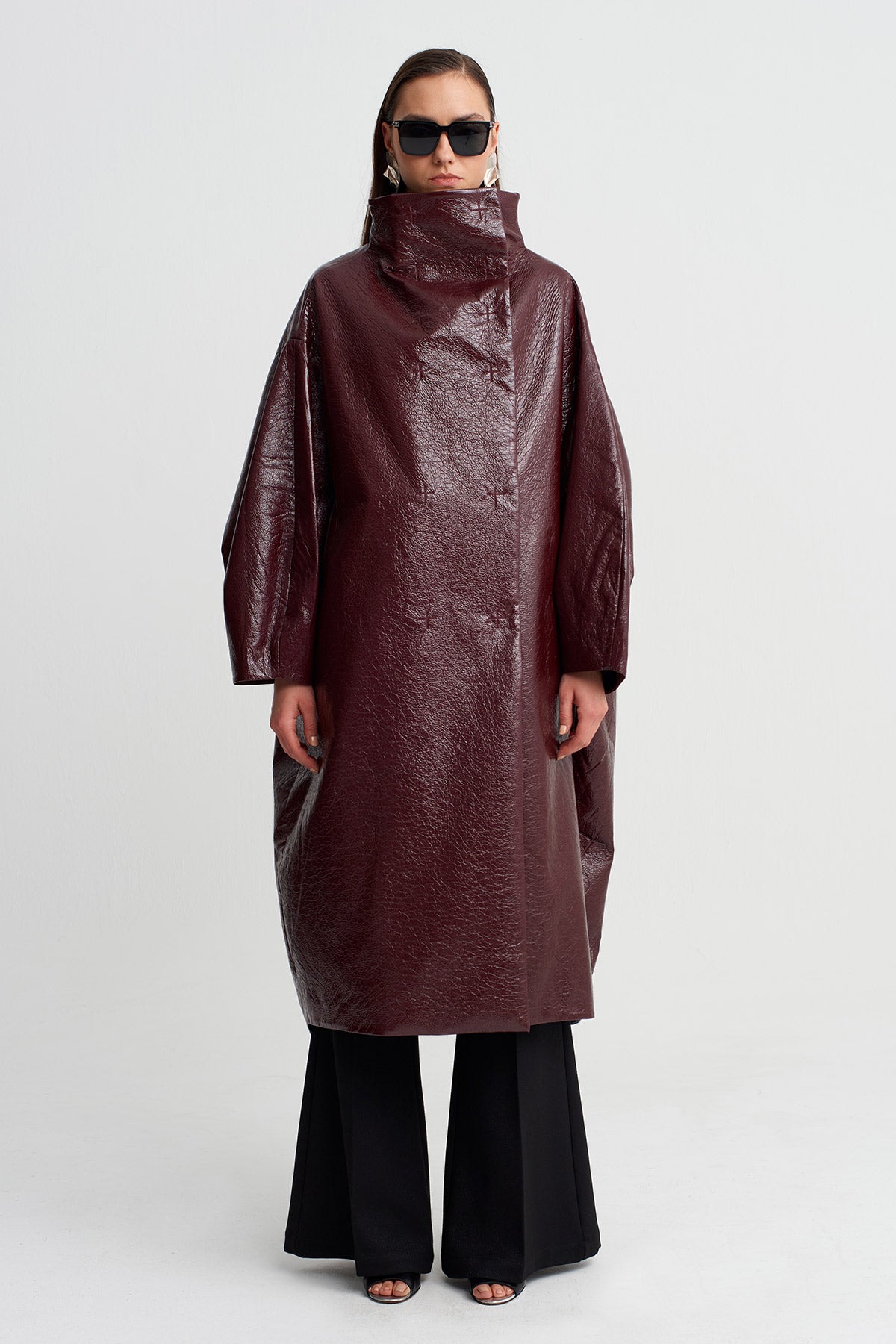 Burgundy High Neck Oversized Glossy Coat-Y267017007