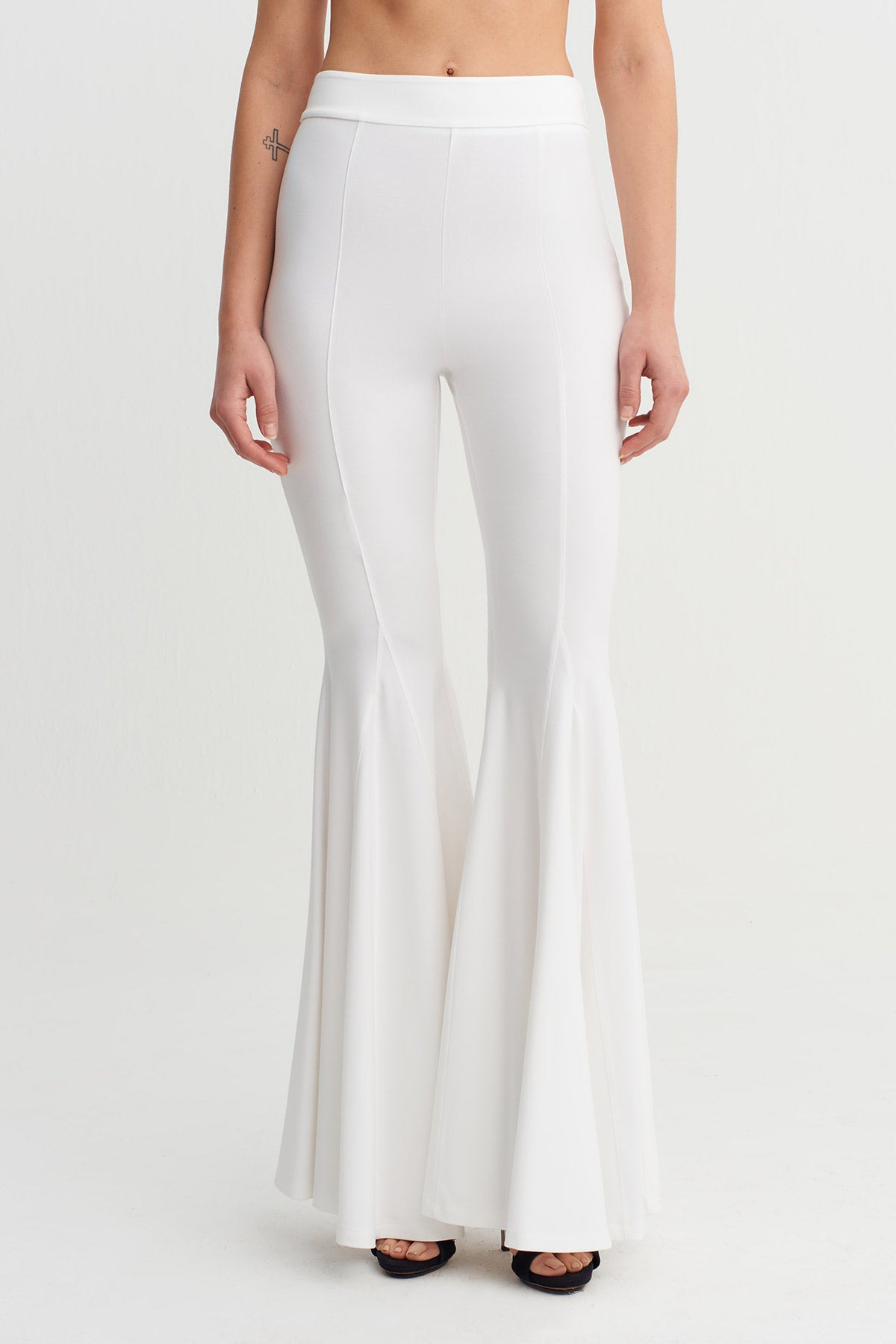 Off White High-Waist Flared Pants-Y263013029