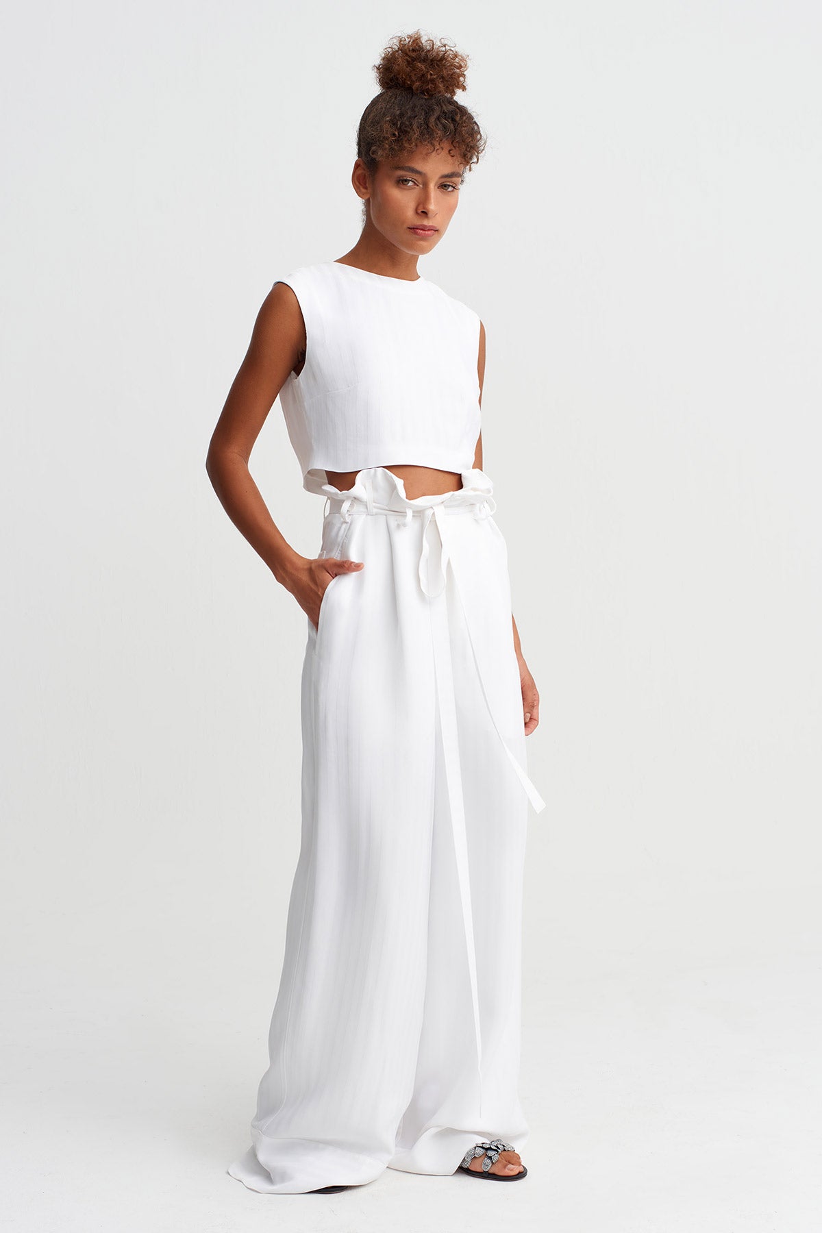 Off White Tonal Striped Tie-Waist Wide-Leg Trousers-Y263013034