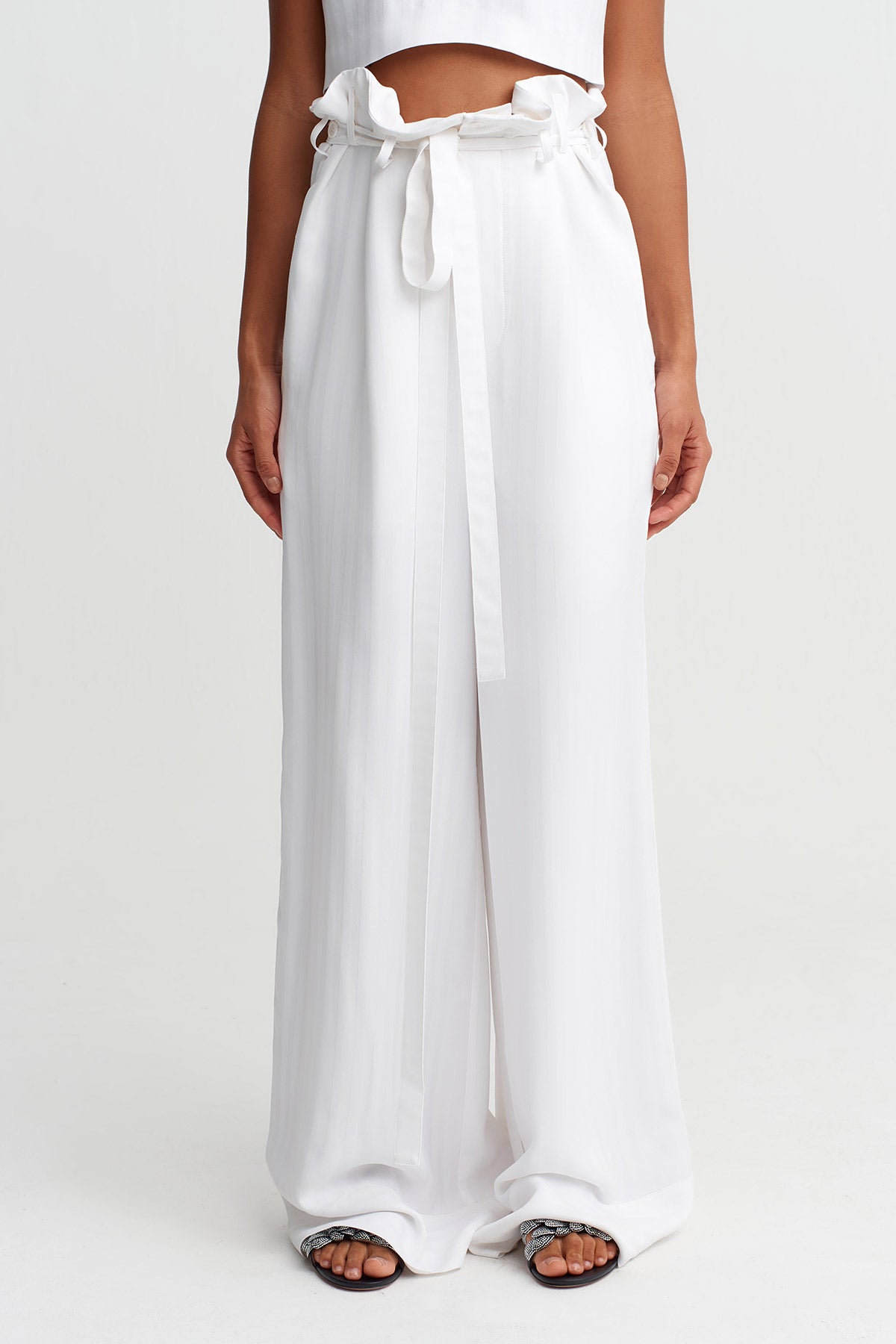 Off White Tonal Striped Tie-Waist Wide-Leg Trousers-Y263013034