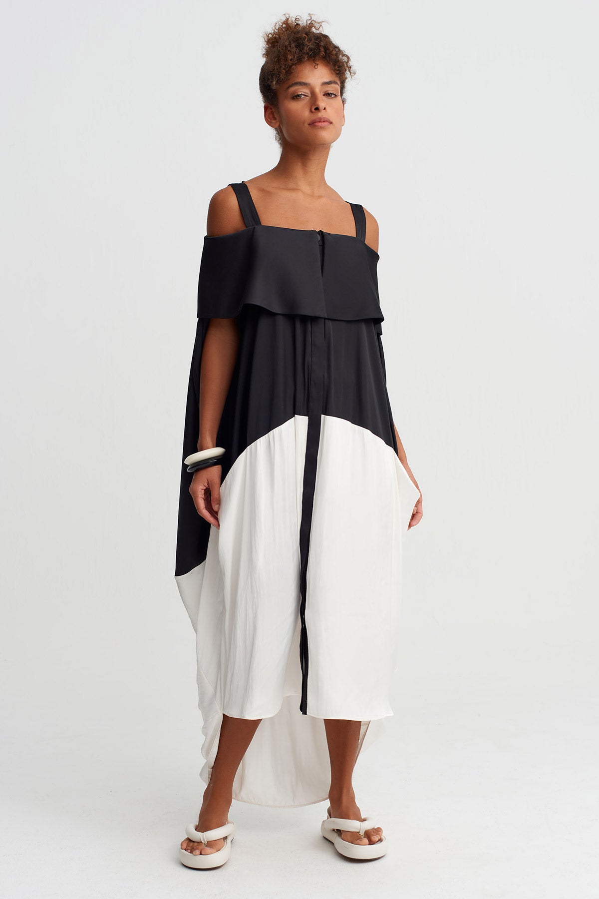 Black / White Contrast Panel Off-Shoulder Dress-Y264014039