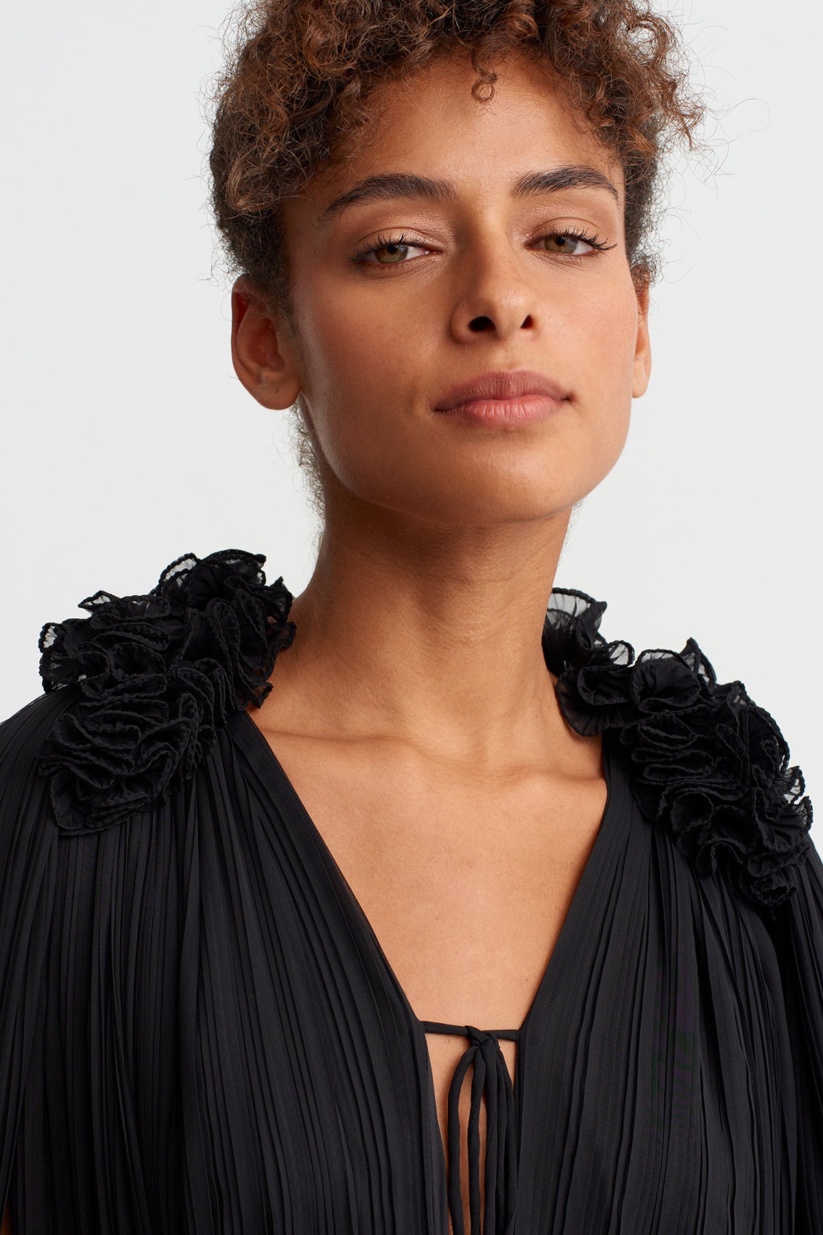 Black Cape-Detail Pleated Maxi Dress-Y264014043
