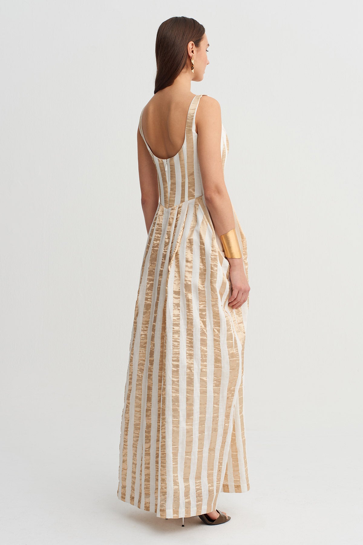 Gold Striped Sleeveless Maxi Dress-Y264014045
