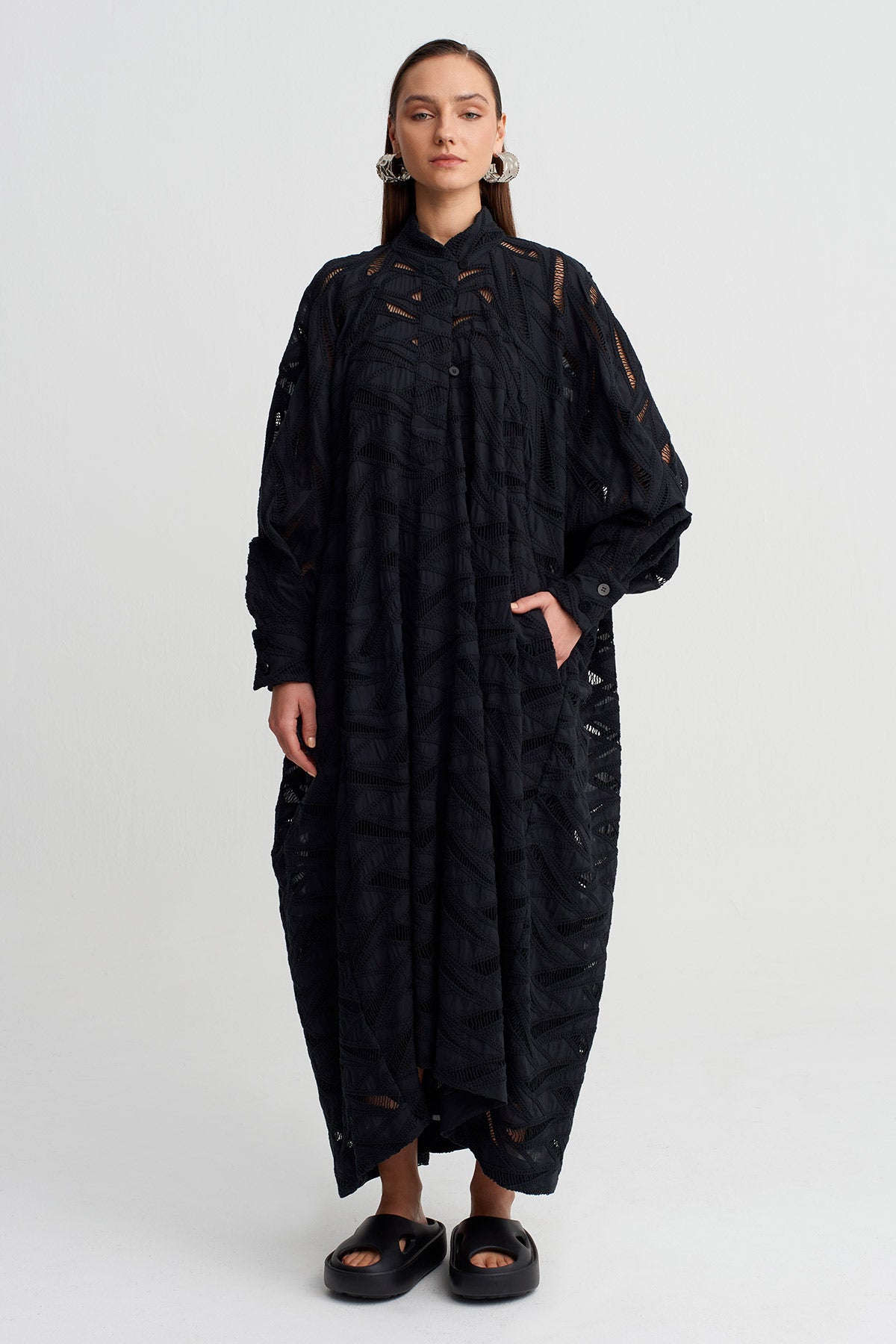 Black Textured Lace Dress-Y264014071