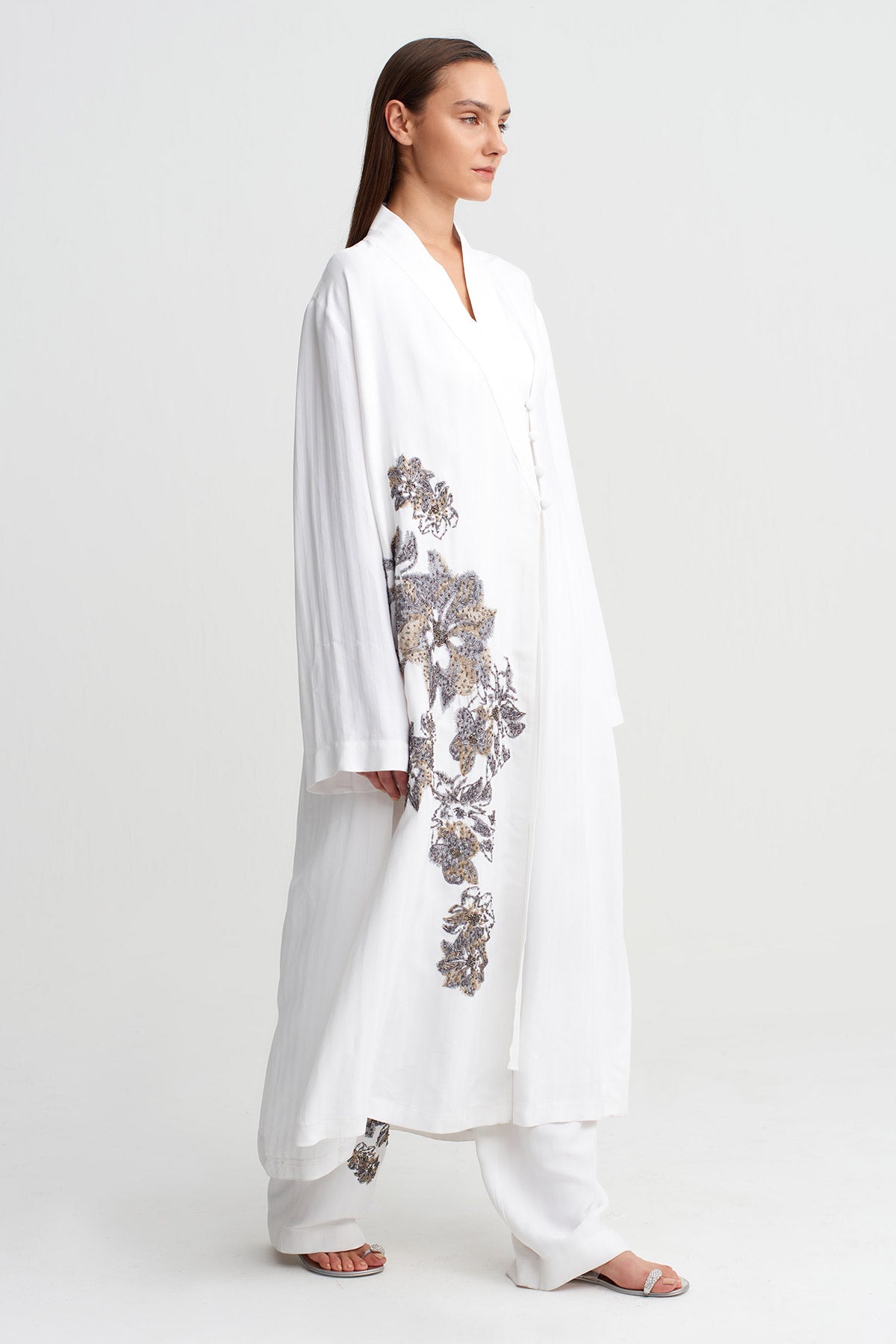 Off White Embroidered Long Kimono-Y265015034