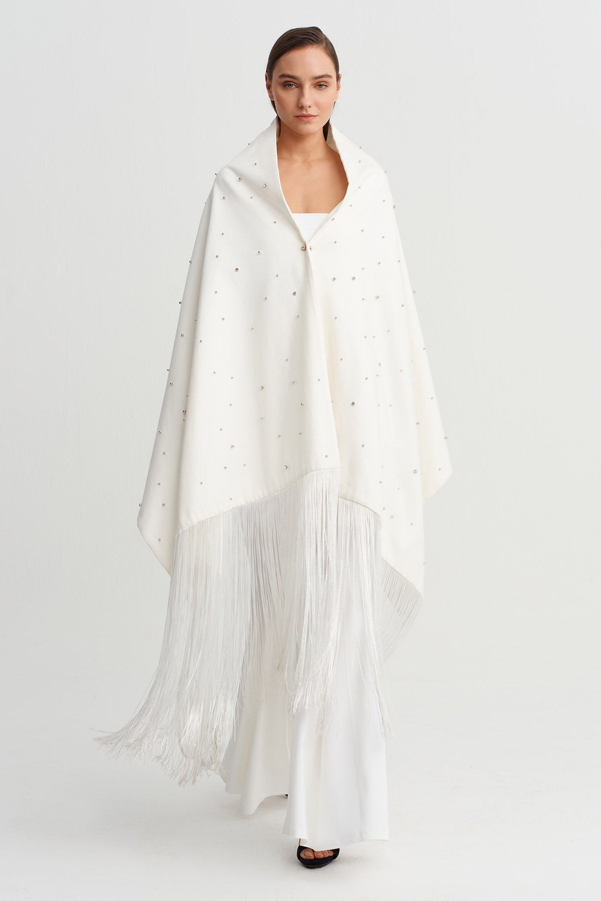 Off White Embellished Fringe Detail Cape Shawl-Y266016011