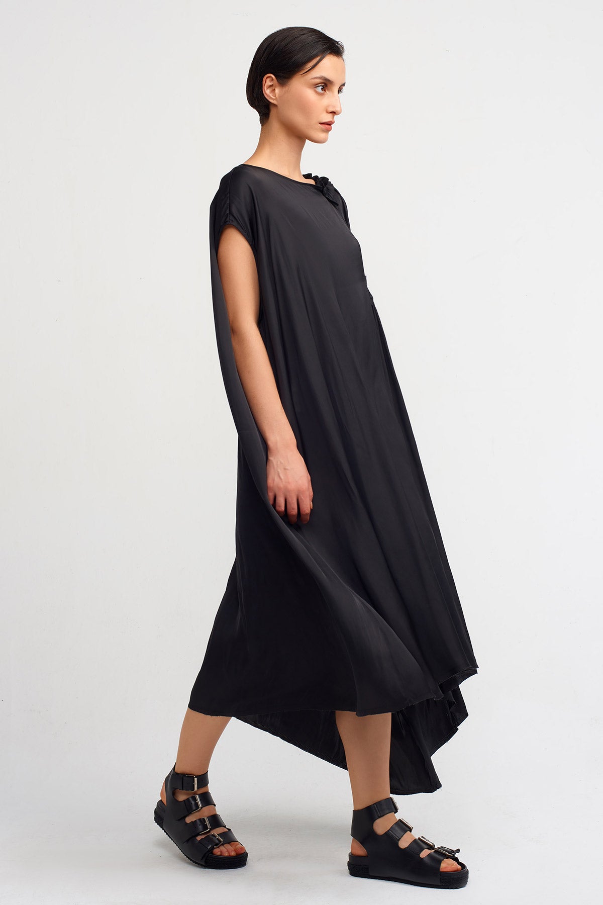 Black Wide Neck Satin Dress-K234014113