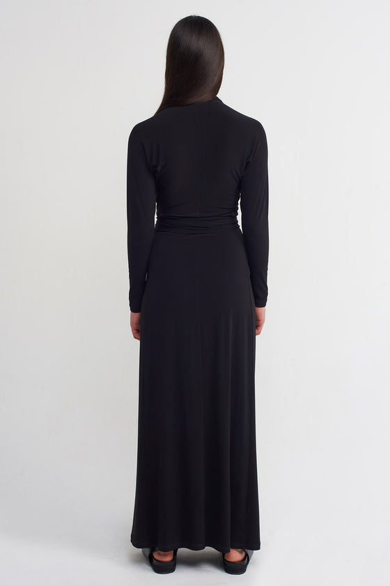 Black Deep Decollete Belted Long Dress-Y234014082